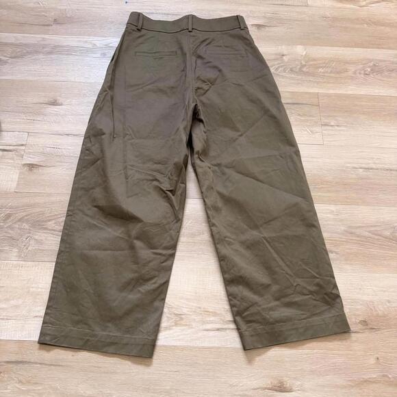 Banana Republic Women's Size 10 Pleated Wide Leg Pants Khaki Careerwear - Picture 3 of 7